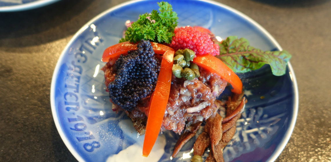Caviar Pairing Tips - How To Entertain with Caviar
