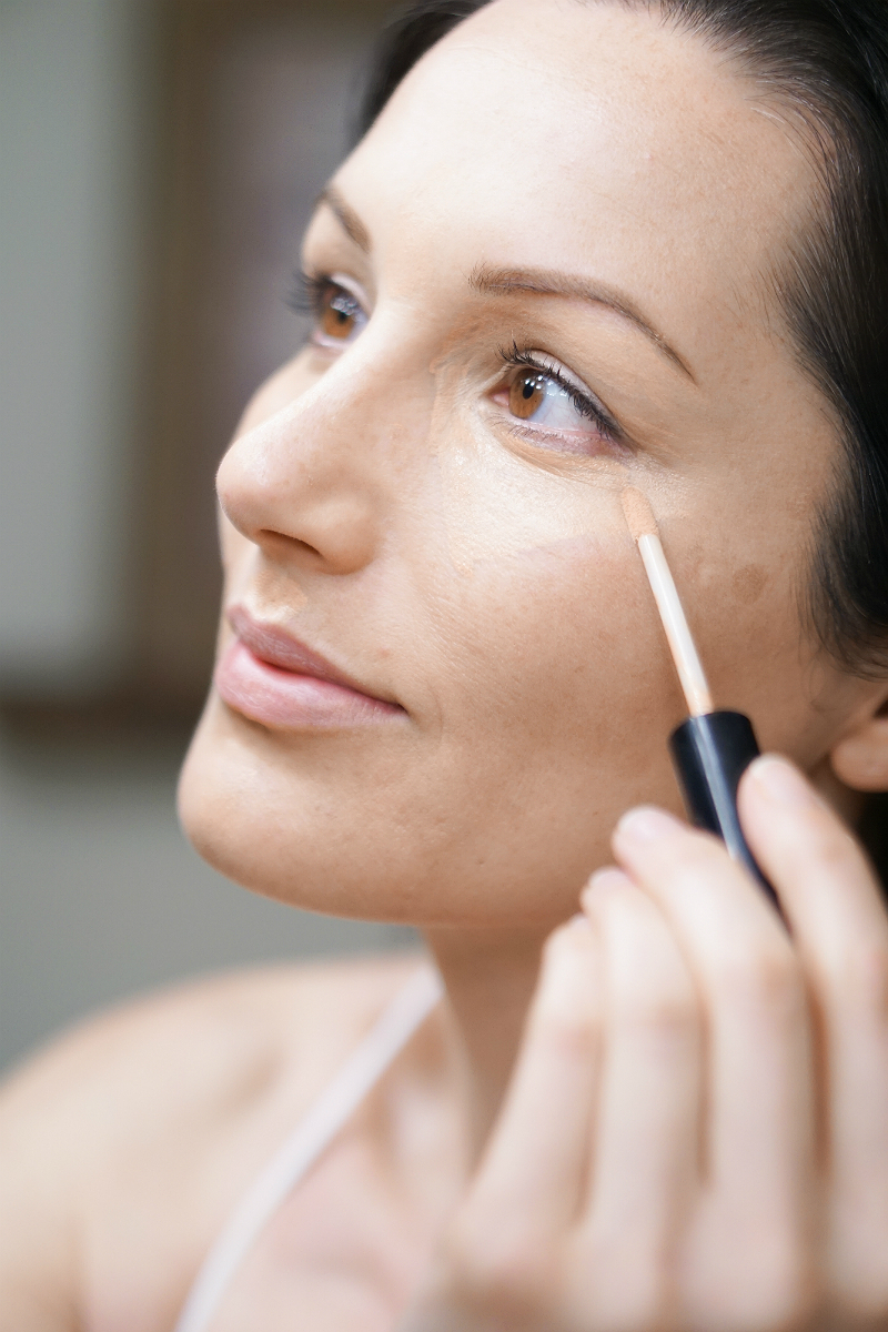 Camera-Ready Makeup Tutorial for Picture Perfect Selfies