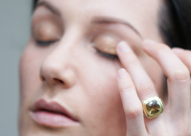 Celebrity Makeup Artists Share The Hottest Summer Beauty Trends and Tips
