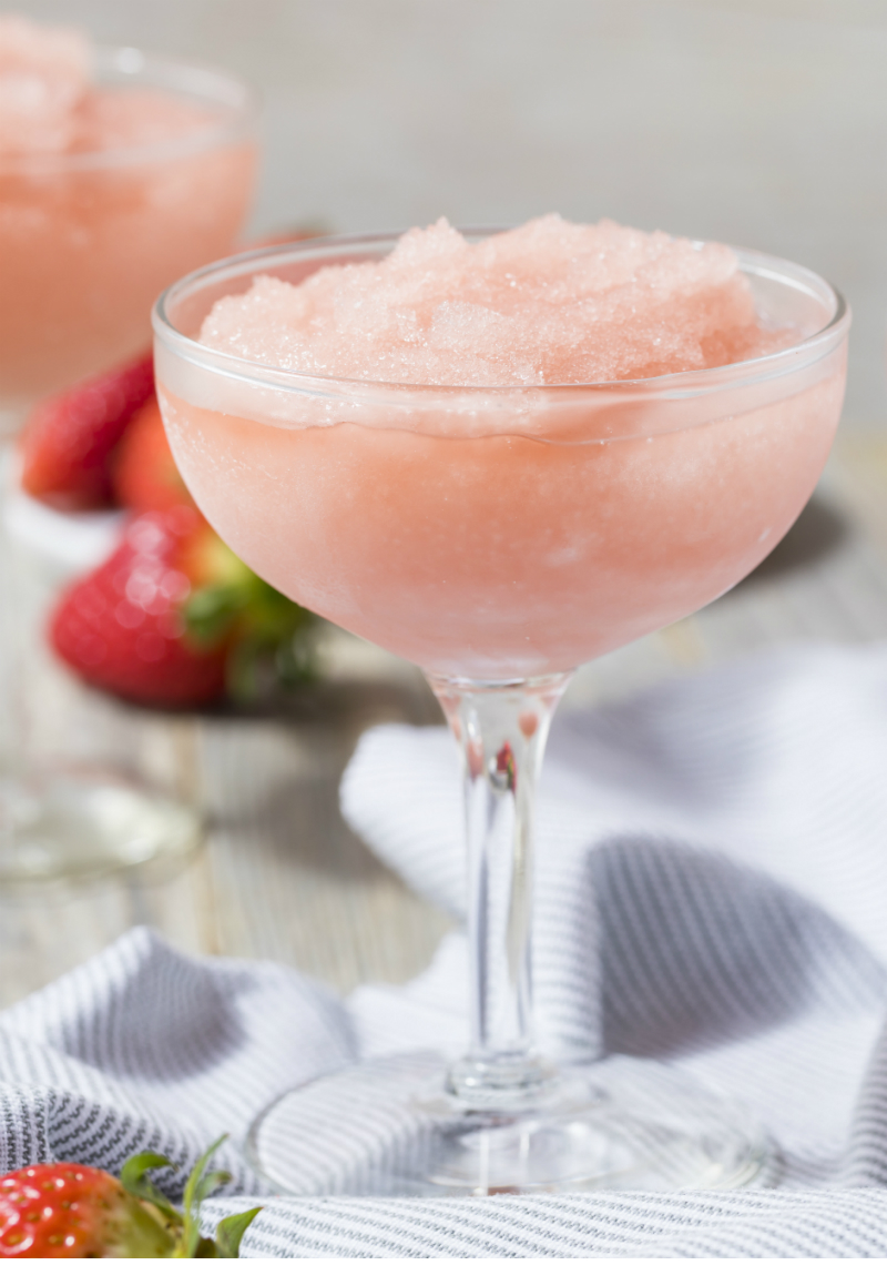 Wine Slushie Recipes That Will Elevate Your Summer Picnics
