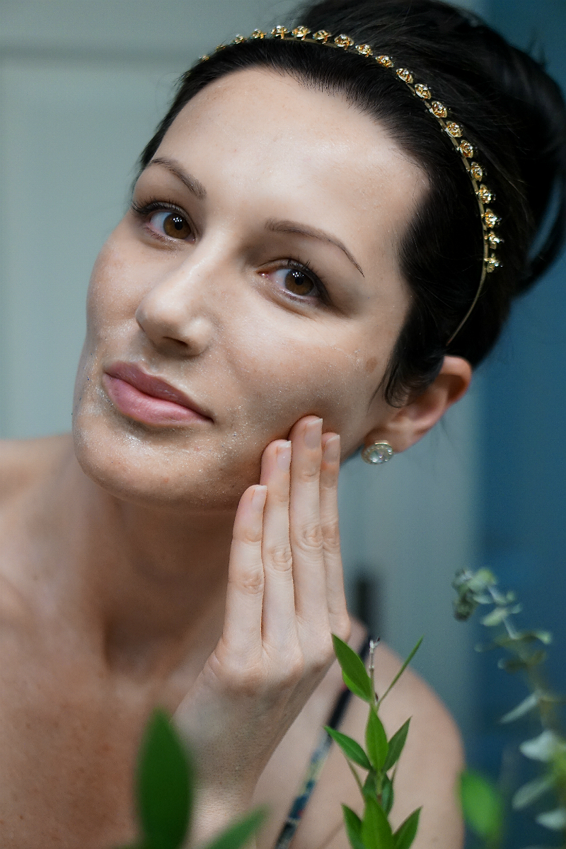 How To Prevent and Treat Breakouts in 3 Simple Steps