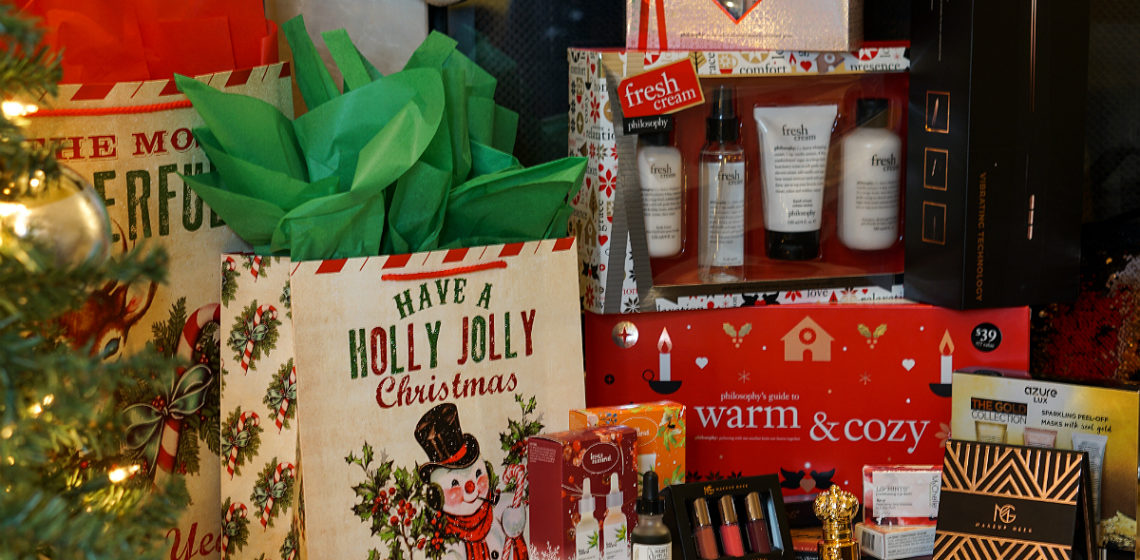 The 25 Days of Christmas Gift Guide and Giveaway