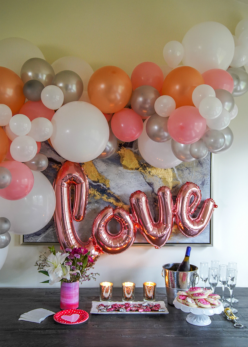 DIY Balloon Garland Tutorial