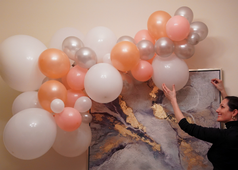 DIY Balloon Garland Tutorial