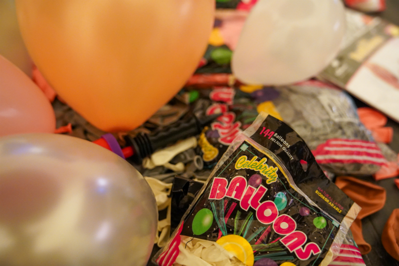 DIY Balloon Garland Tutorial