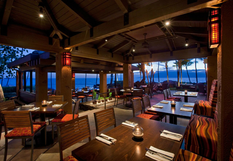 Luxury Hotel Restaurants with Gorgeous Views - Hyatt Regency Maui