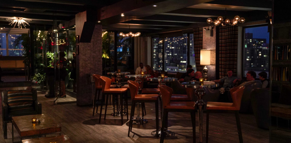 New York City Travel Guide - 3 NYC Bars That Are Perfect for a Romantic Date Night